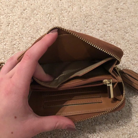 Tory Burch Wallet - Picture 4 of 8